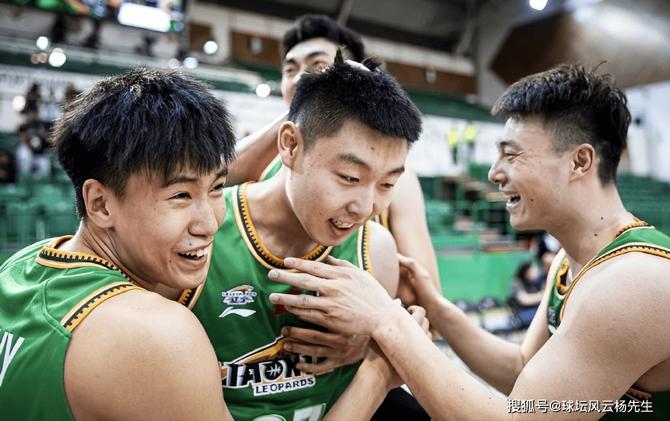 亚洲篮球冠军队壮行出征，磅礴场面震撼呈现的简单介绍